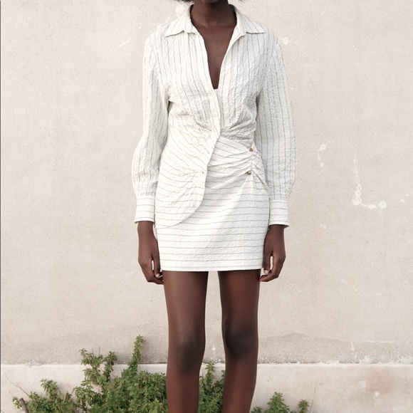 Zara high waisted short skirt. Ruching - Picture 2 of 8